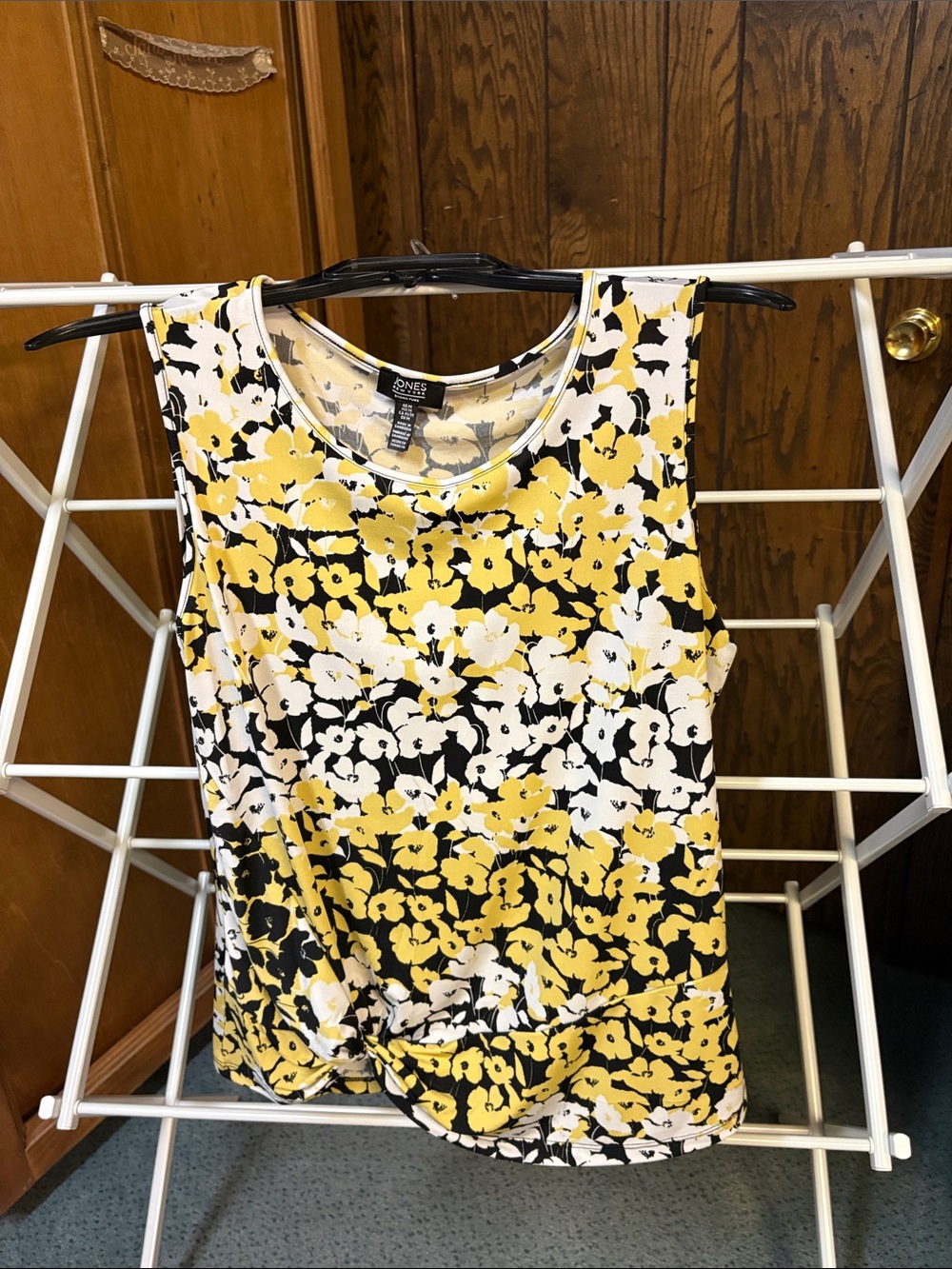 Jones New York Yellow Black White Floral Twist-Hem Tank